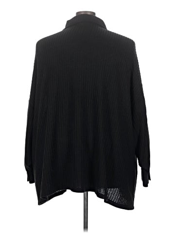 Torrid Long Sleeve Button-Down Shirt (view 2)