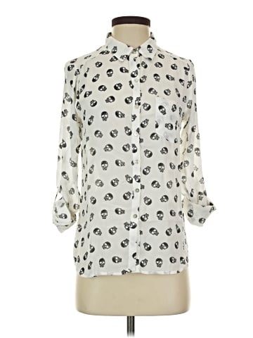 Freebird 3/4 Sleeve Blouse (view 1)