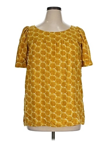 Fei Short Sleeve T-Shirt (view 1)