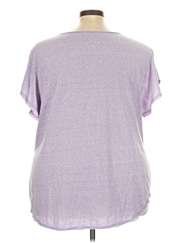 Amaryllis Short Sleeve T-Shirt (view 2)
