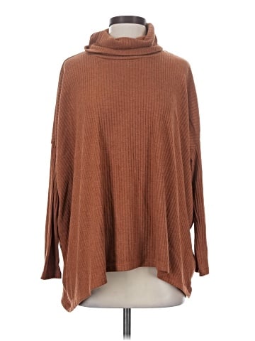 Comme Toi Turtleneck Sweater (view 1)