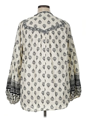 Old Navy 3/4 Sleeve Blouse (view 2)