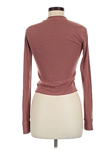 Vuori Long Sleeve Turtleneck (view 2)