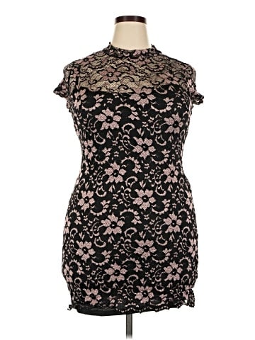 No Boundaries Cocktail Dress (view 1)
