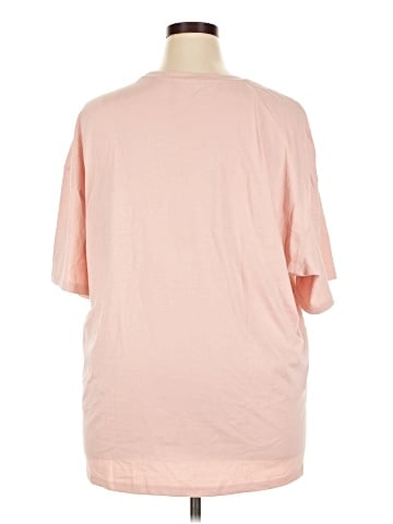 Trendy Queen 3/4 Sleeve T-Shirt (view 2)