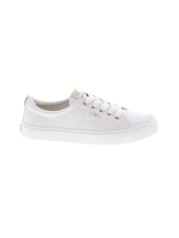 Cariuma Sneakers (view 1)
