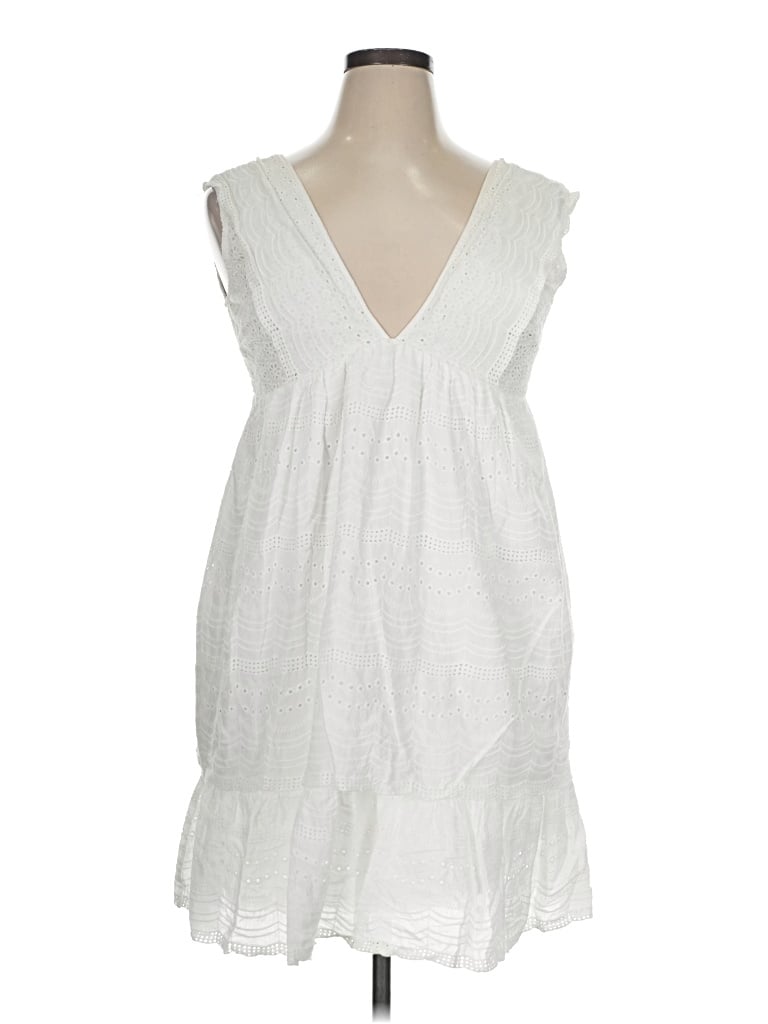 Pre-owned Gianni Bini Casual Dress In White