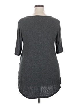 Torrid 3/4 Sleeve T-Shirt (view 2)