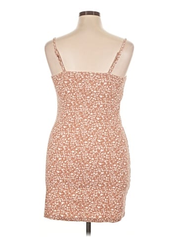 Old Navy Casual Dress (view 2)