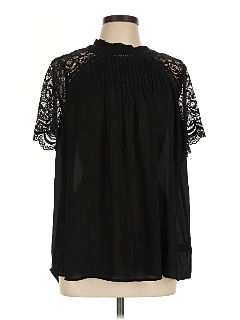 Pre-owned Torrid Short Sleeve Turtleneck In Black