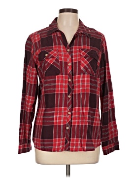 Croft & Barrow Long Sleeve Button-Down Shirt (view 1)