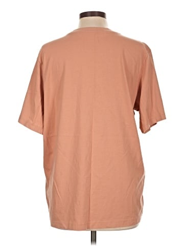 Nike Short Sleeve T-Shirt (view 2)