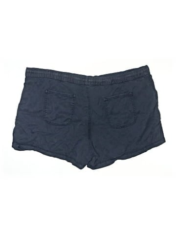 Gap Shorts (view 2)