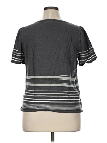 Liz Claiborne Short Sleeve T-Shirt (view 2)