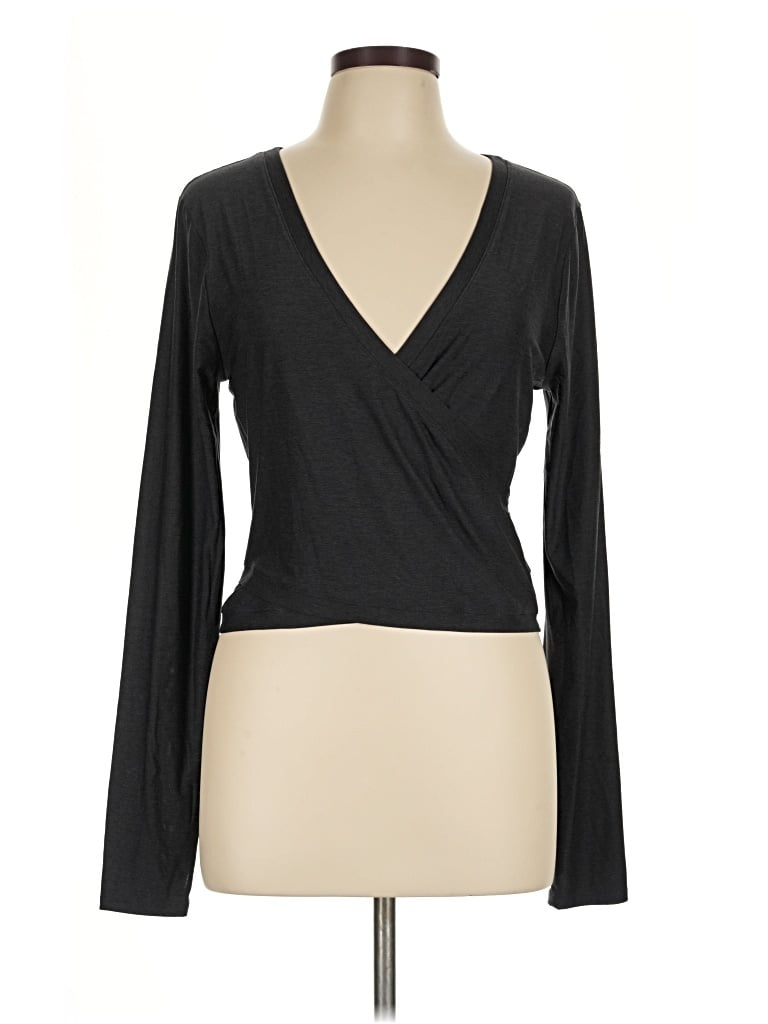 Pre-owned Active By Old Navy Long Sleeve Top Black Plunge Neckline Tops