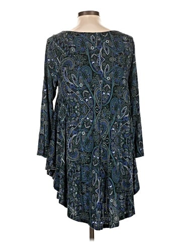 Roaman's 3/4 Sleeve Top (view 2)