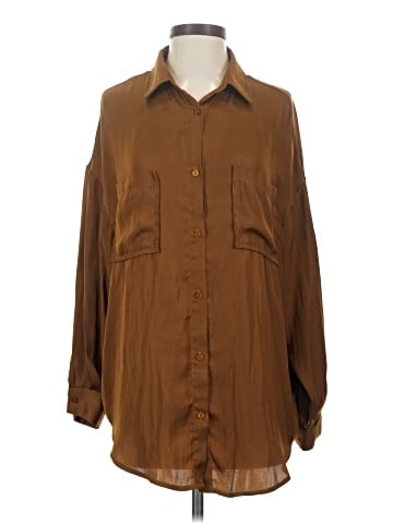 Blue Blush 3/4 Sleeve Button-Down Shirt (view 1)