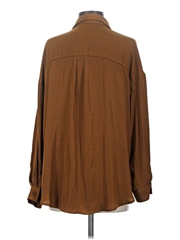 Blue Blush 3/4 Sleeve Button-Down Shirt (view 2)