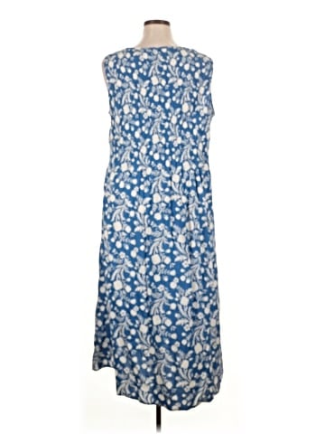 Croft & Barrow Casual Dress (view 2)