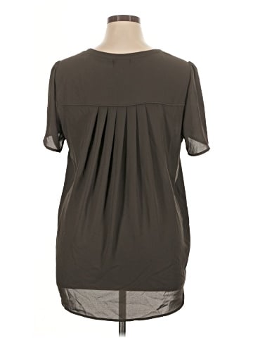 Pleione Short Sleeve Blouse (view 2)