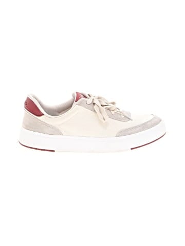 KIZIK Sneakers (view 1)