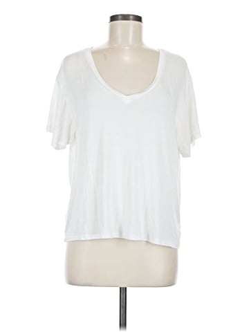 American Eagle Outfitters Short Sleeve T-Shirt (view 1)