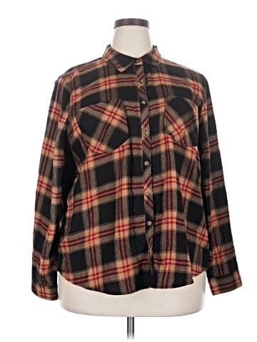 Maurices Long Sleeve Button-Down Shirt (view 1)
