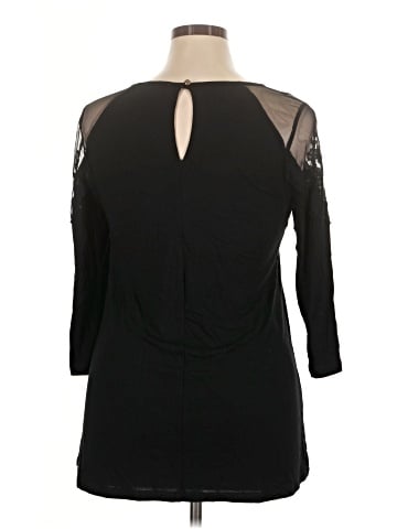 Maurices 3/4 Sleeve Top (view 2)