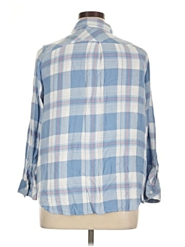 Well Worn 3/4 Sleeve Button-Down Shirt (view 2)