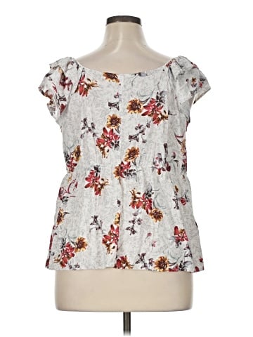 Maurices Short Sleeve Top (view 2)