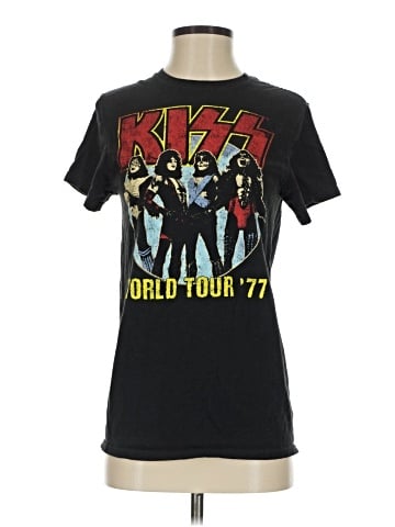 Kiss Short Sleeve T-Shirt (view 1)