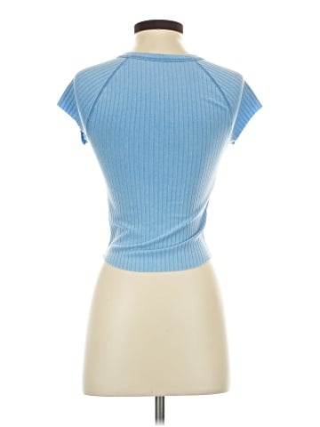 American Eagle Outfitters Short Sleeve T-Shirt (view 2)