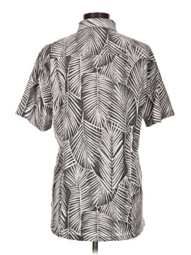 Vuori Short Sleeve Button-Down Shirt (view 2)