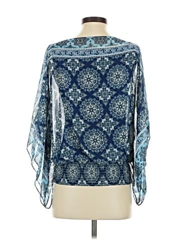 Leon Max Poncho (view 2)