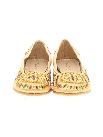 Anne Michelle Flats (view 2)