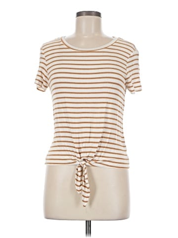American Eagle Outfitters Short Sleeve T-Shirt (view 1)