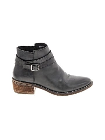 Journee Ankle Boots (view 1)