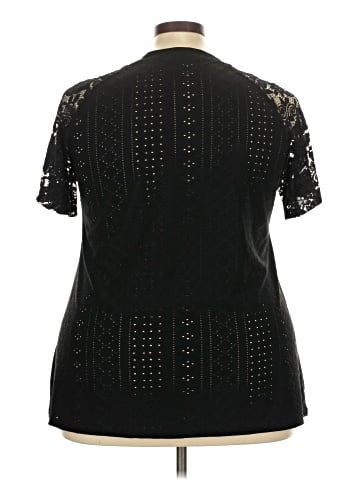 BLOOMCHIC Short Sleeve Top (view 2)
