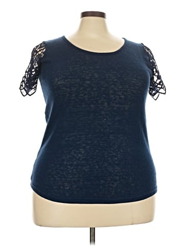 The Limited Short Sleeve Top (view 1)