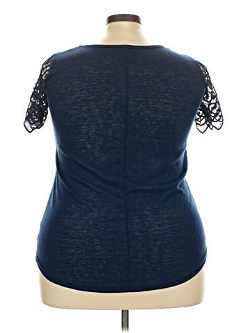 The Limited Short Sleeve Top (view 2)