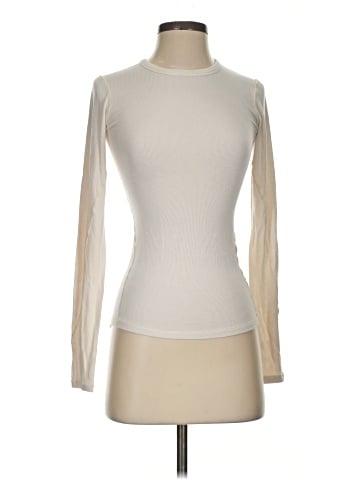 Lululemon Athletica Long Sleeve T-Shirt (view 1)