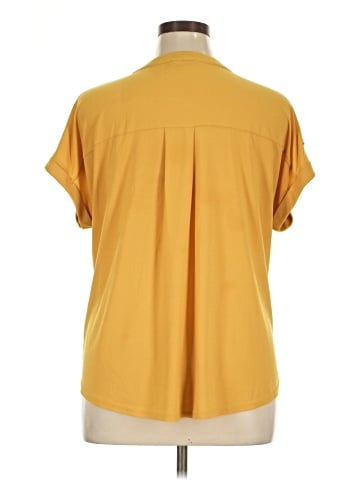 Flower & Feather Short Sleeve Blouse (view 2)