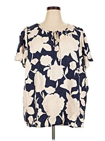Ava & Viv Short Sleeve Blouse (view 1)