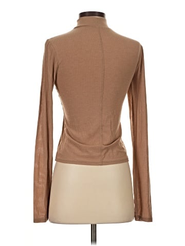 Alo Long Sleeve Turtleneck (view 2)