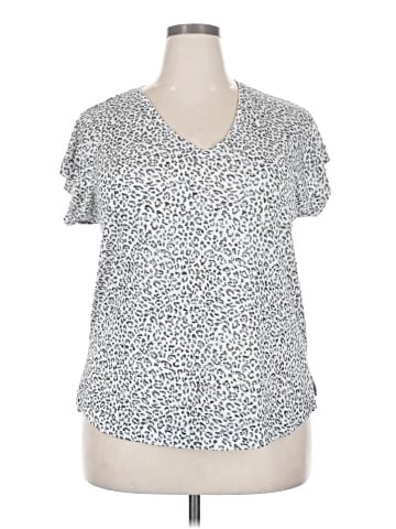 B Collection by Bobeau Short Sleeve T-Shirt (view 1)