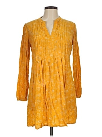 Old Navy Casual Dress (view 1)