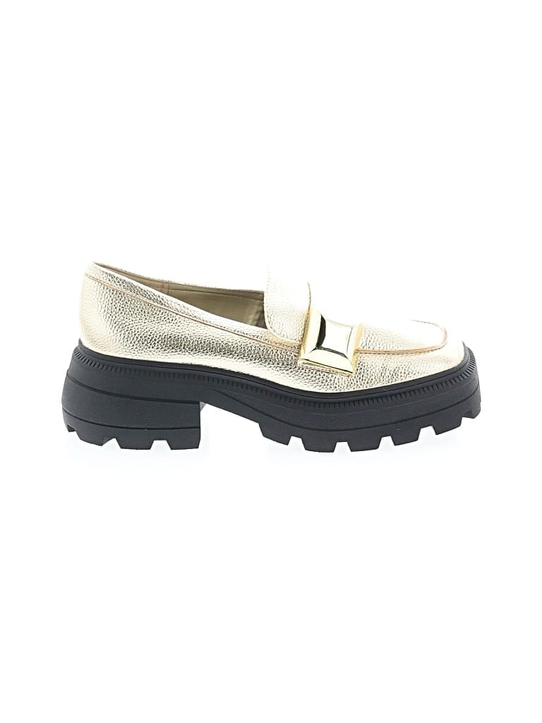 Pre-owned Katy Perry Flats In Gold