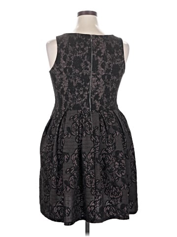 Xhilaration Cocktail Dress (view 2)