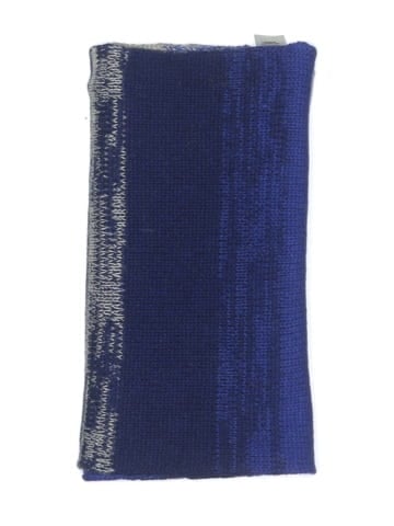 Halogen scarf (view 2)