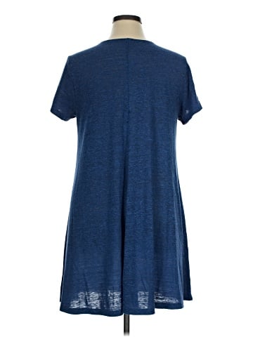 Old Navy Casual Dress (view 2)